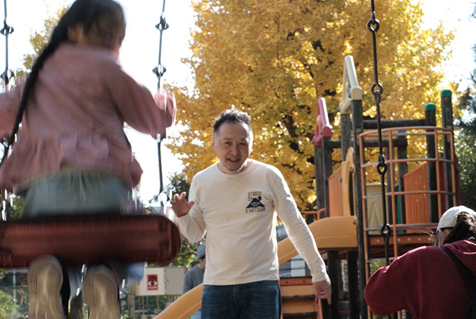 やまない症動 ー死ねない難病に挑むテレビマンの記録ー