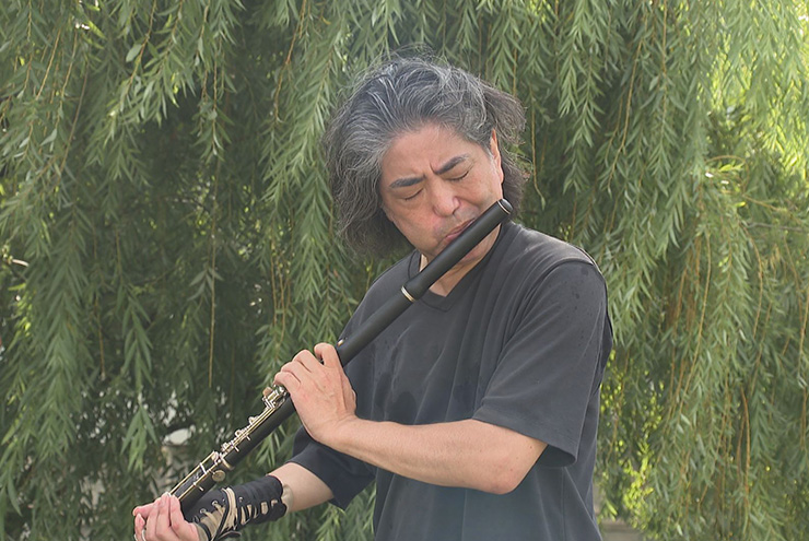 矛盾に抱かれて　音楽　建築　哲学　悲哀　循環